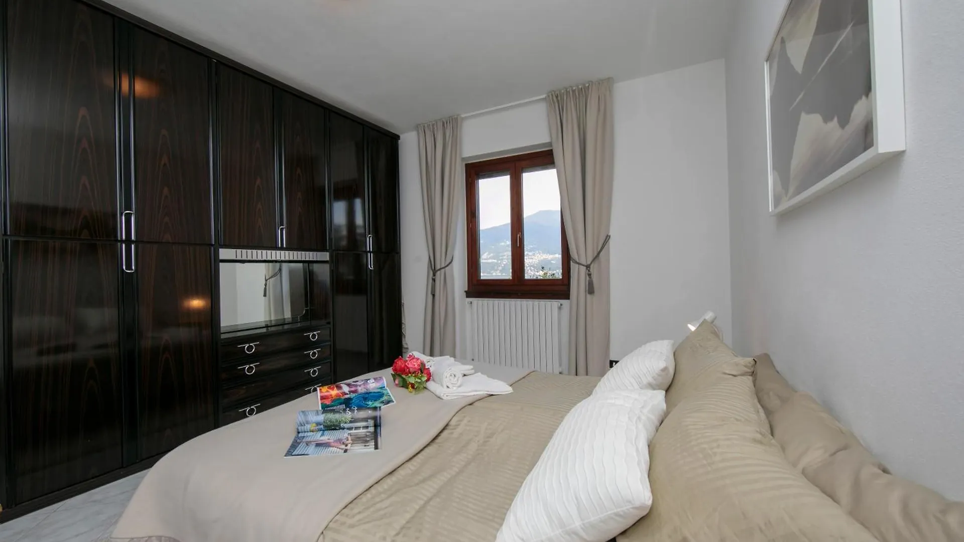 Sonenga Panoramic Terrace Apartment Menaggio