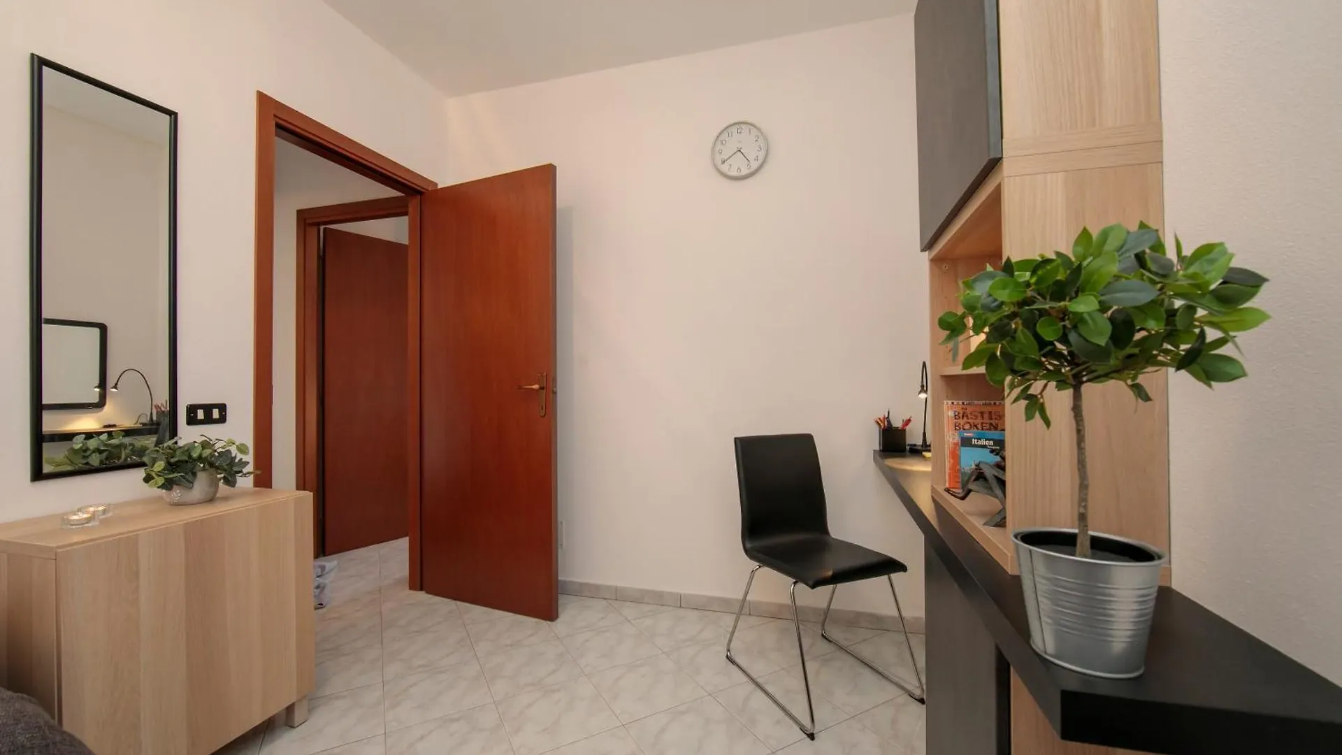Sonenga Panoramic Terrace Apartment Menaggio Italy