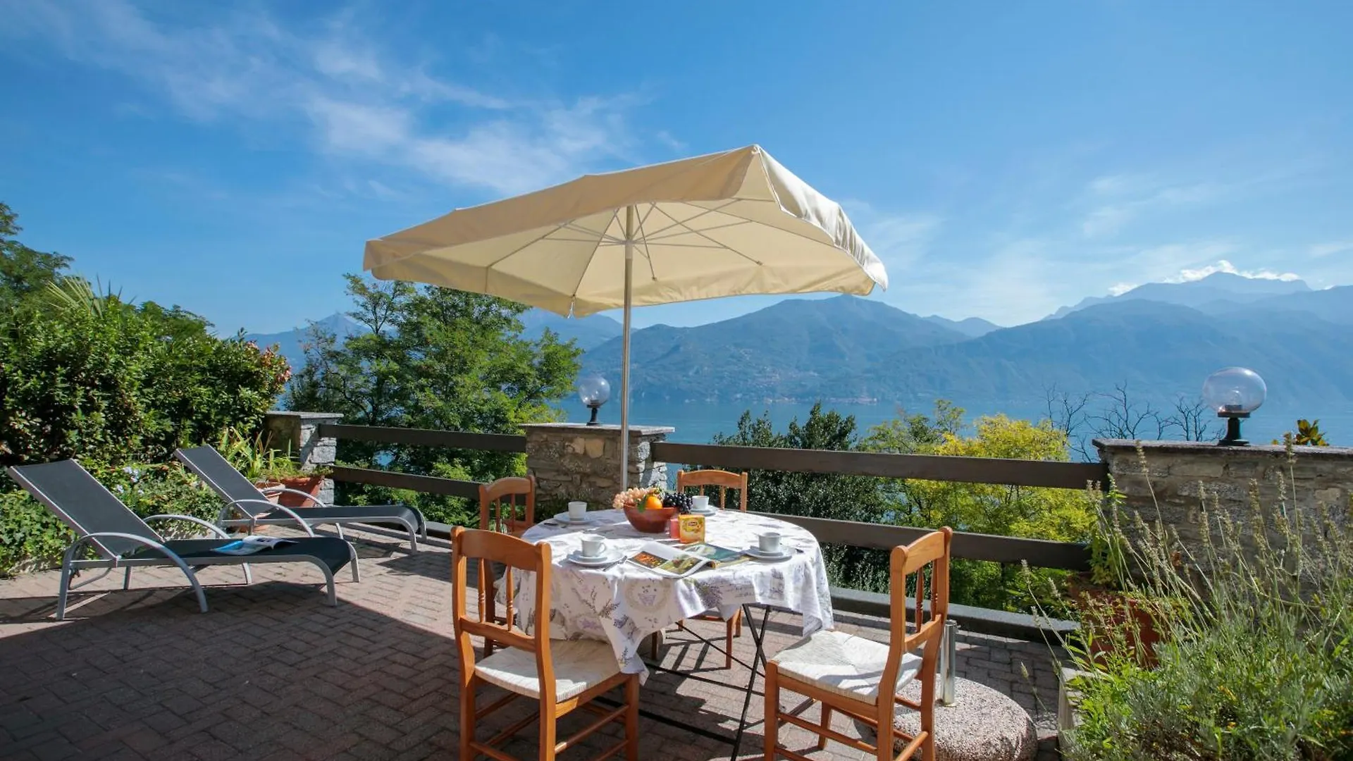 Апартаменты Sonenga Panoramic Terrace Менаджо